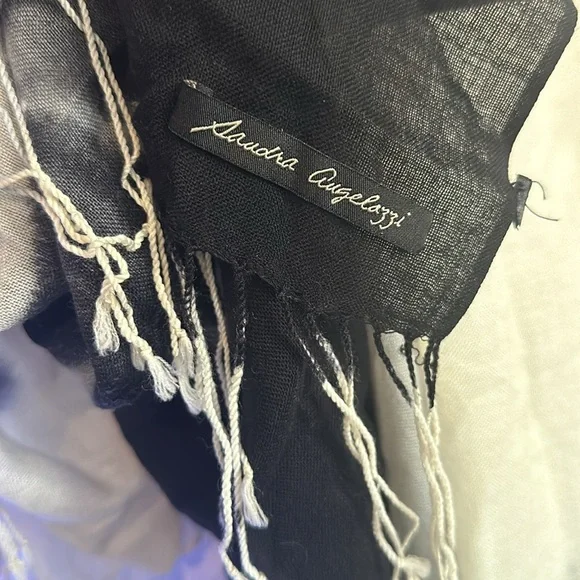 Scarf - Picture 6 of 8